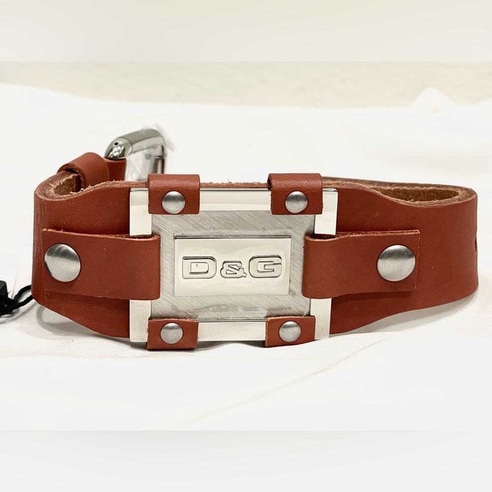 NWT DOLCE & GABBANA D&G Silver and Brown Leather Logo Retro Buckle Bracelet